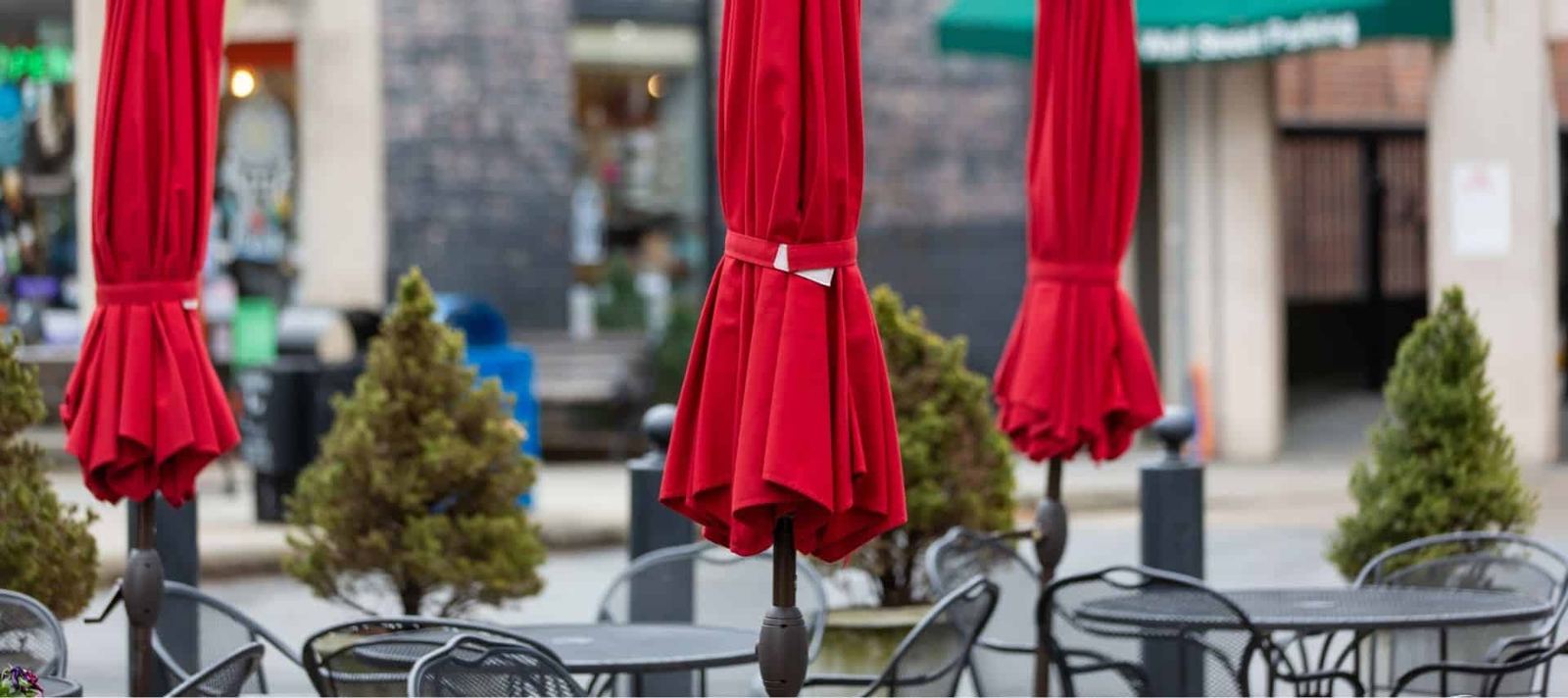Sidewalk cafes in downtown Asheville
